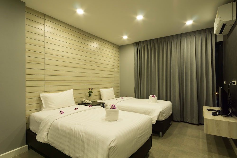 undefined C Cha-am Hotel 4