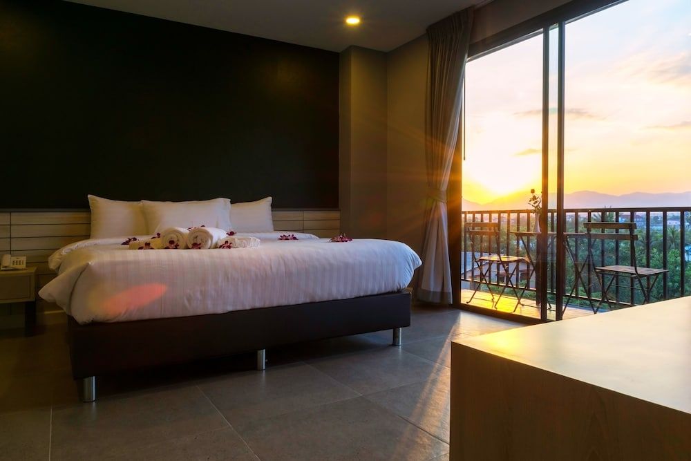 C Cha-am Hotel Modern Room Double 5