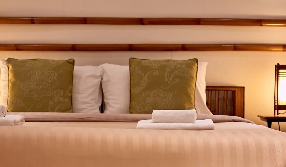 Luxury Double Room, 1 King Bed, Garden View