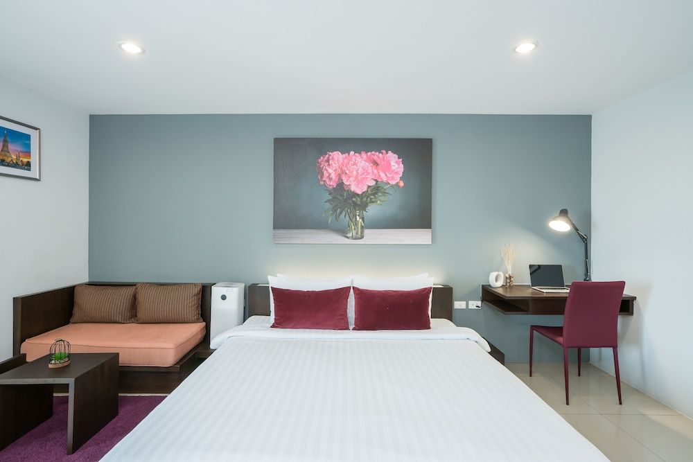 undefined De Botan Srinakarin Hotel & Residence 10