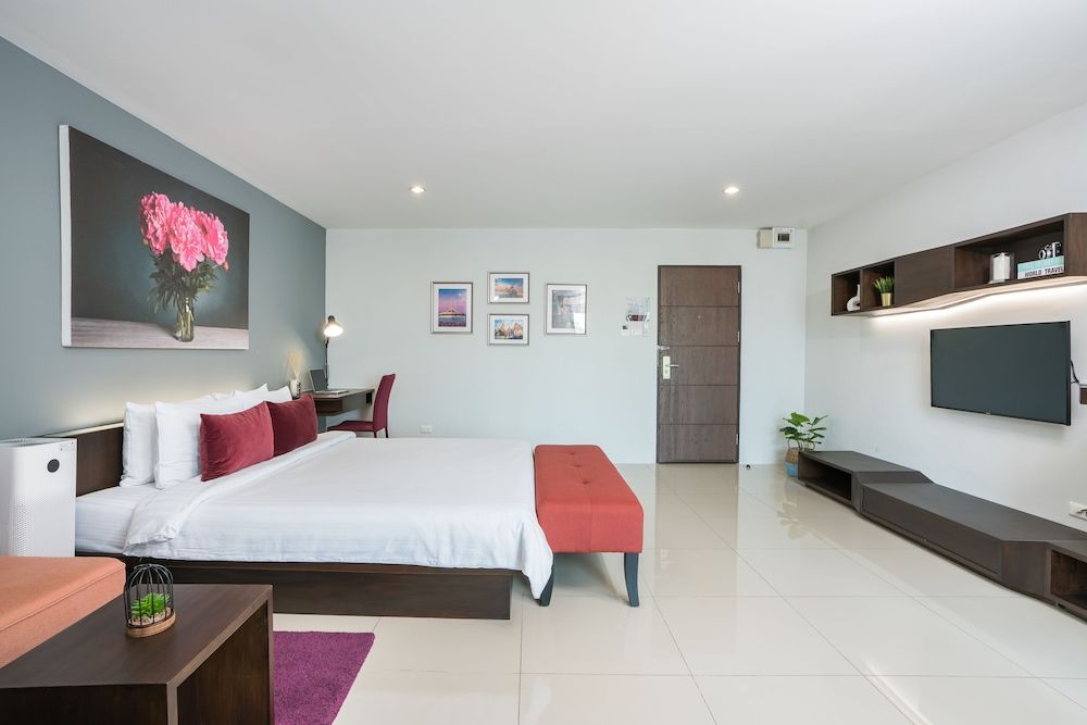 undefined De Botan Srinakarin Hotel & Residence 8