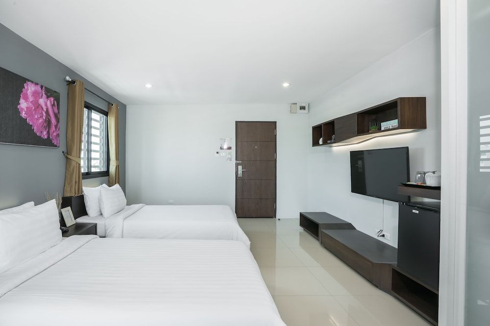 De Botan Srinakarin Hotel & Residence Deluxe Room, 2 Twin Beds 2