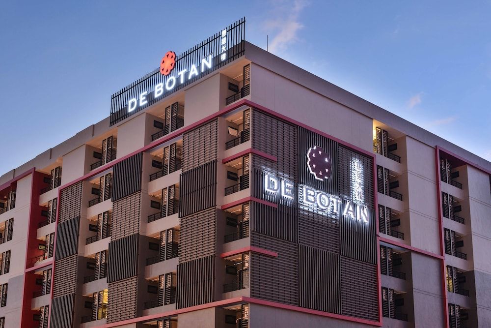 undefined De Botan Srinakarin Hotel & Residence 6
