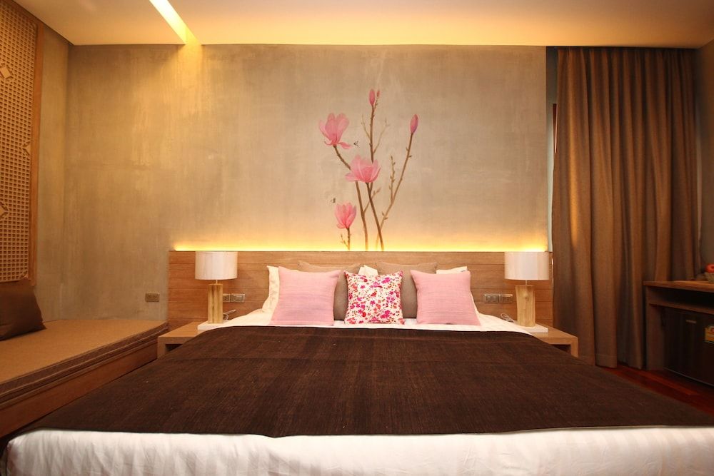 Chu Hotel 