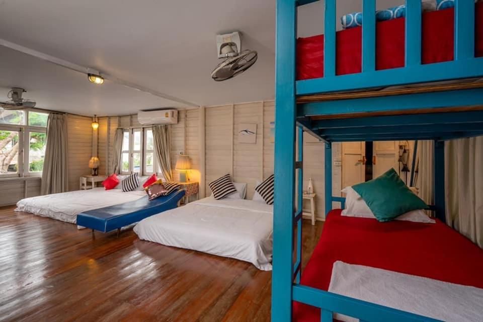 Secret Garden Pool Villa Superior Family Room 2