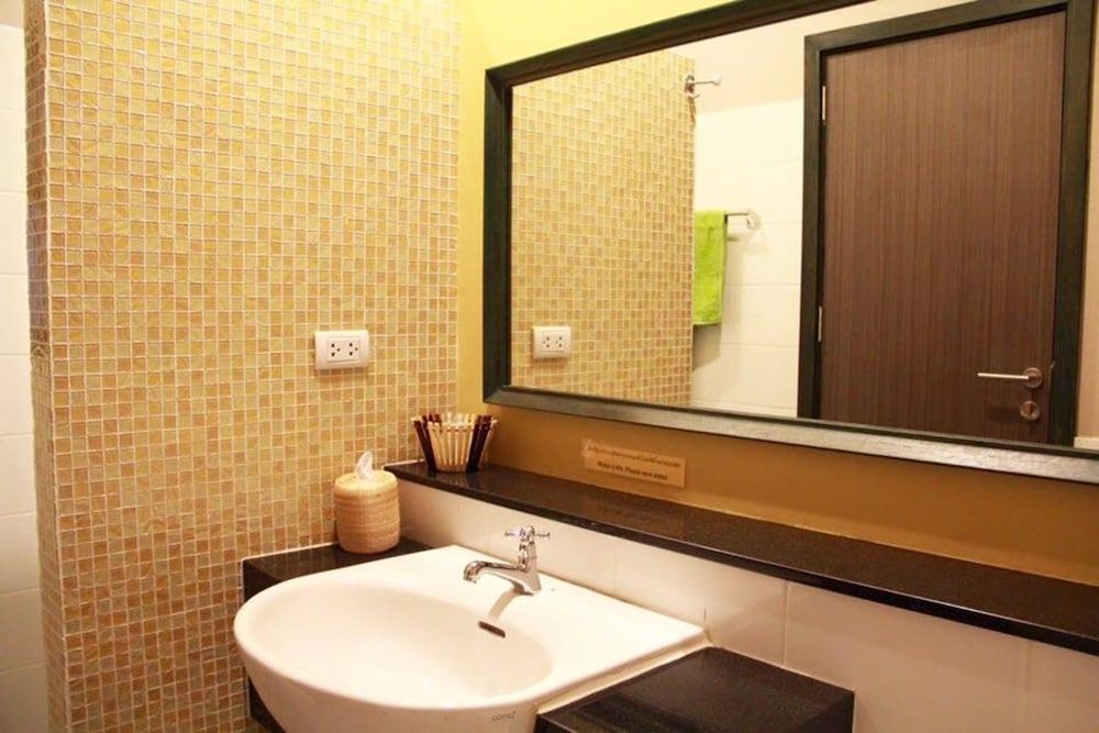 Mulberry House Korat Standard Twin 2