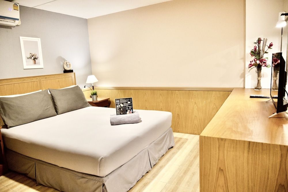 Budget Double Room, No Windows