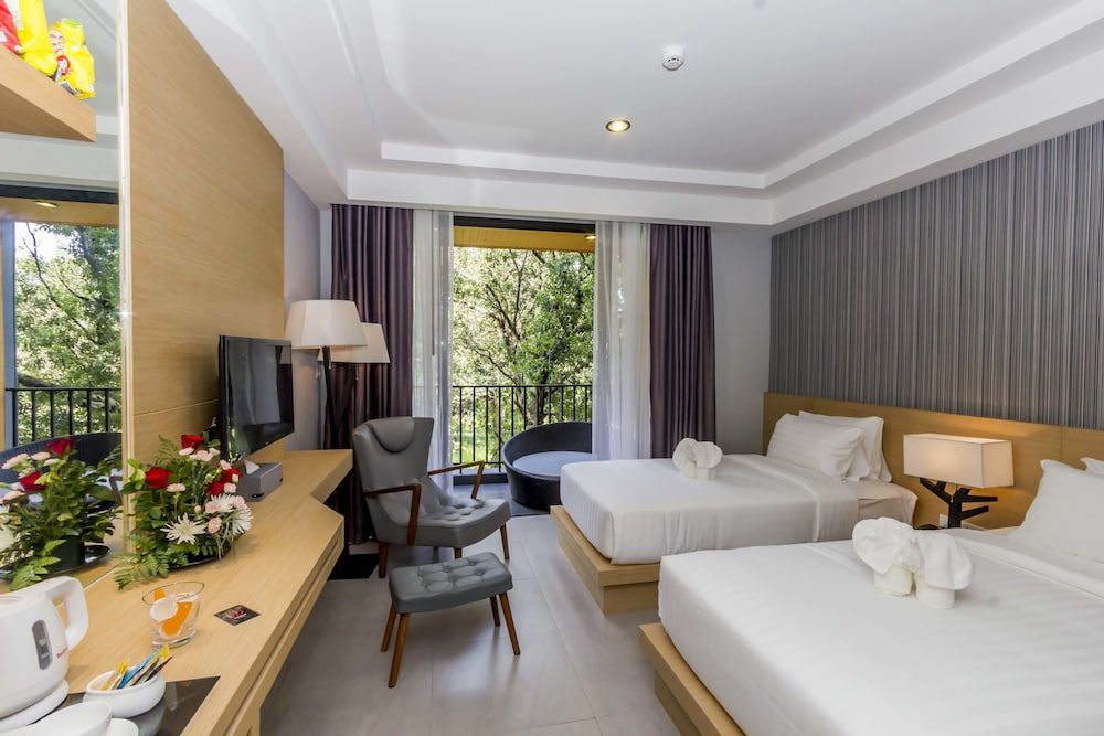 Apple A Day Resort Krabi Aonang Beach Deluxe Twin Room with Balcony 2