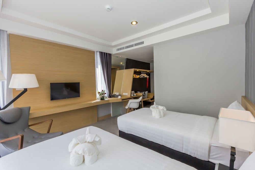 Apple A Day Resort Krabi Aonang Beach Deluxe Twin Room with Balcony 3