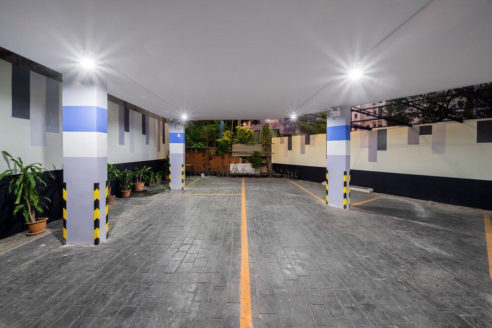 undefined Ratchada Point Hotel 9