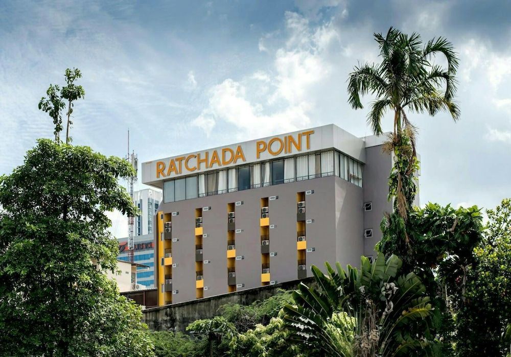 undefined Ratchada Point Hotel 3