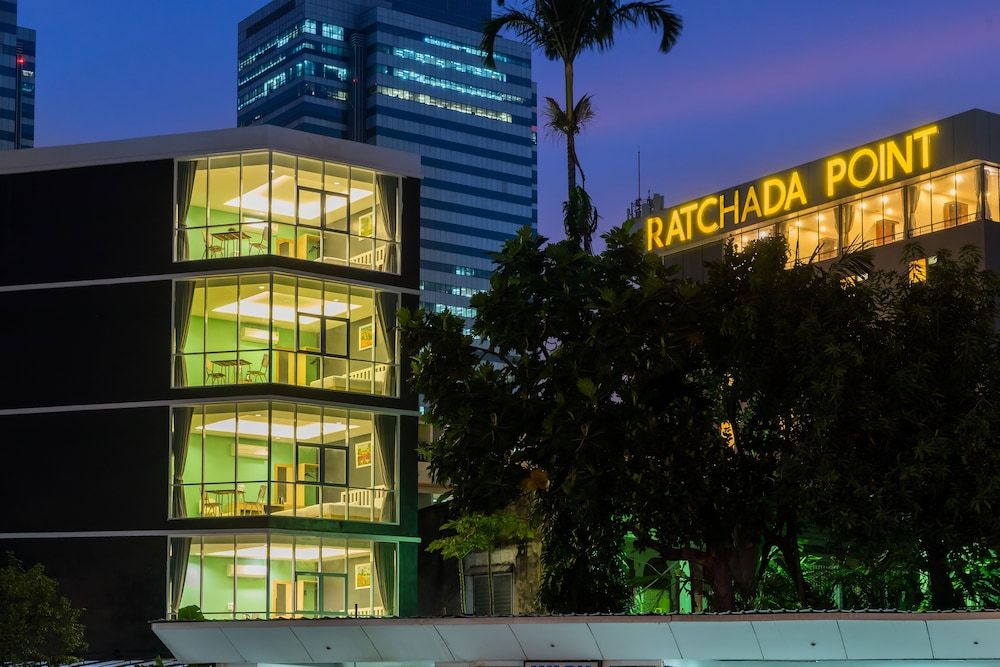 undefined Ratchada Point Hotel 7