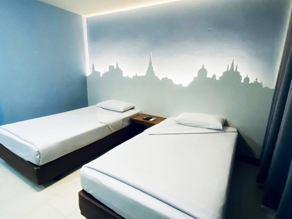 Sun Hotel Standard Room 2