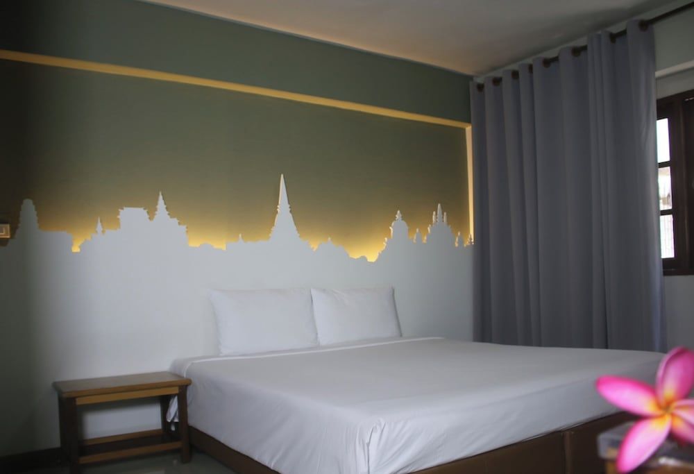 Sun Hotel Standard Room 8