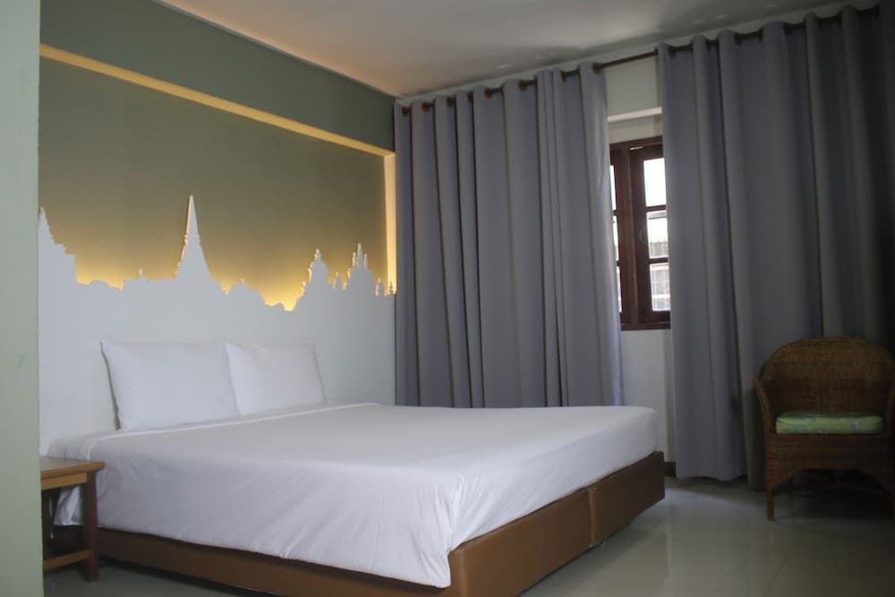 Sun Hotel Standard Room 7