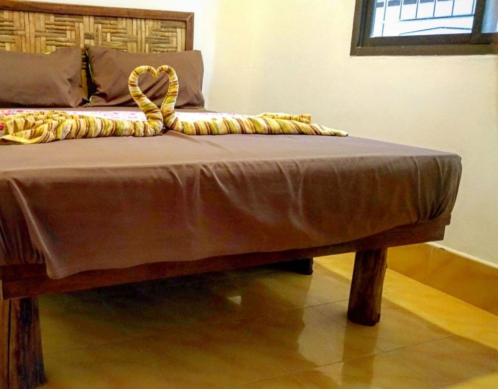 Economy Double Room, 1 Queen Bed