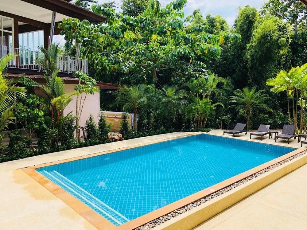 undefined Snow House 2