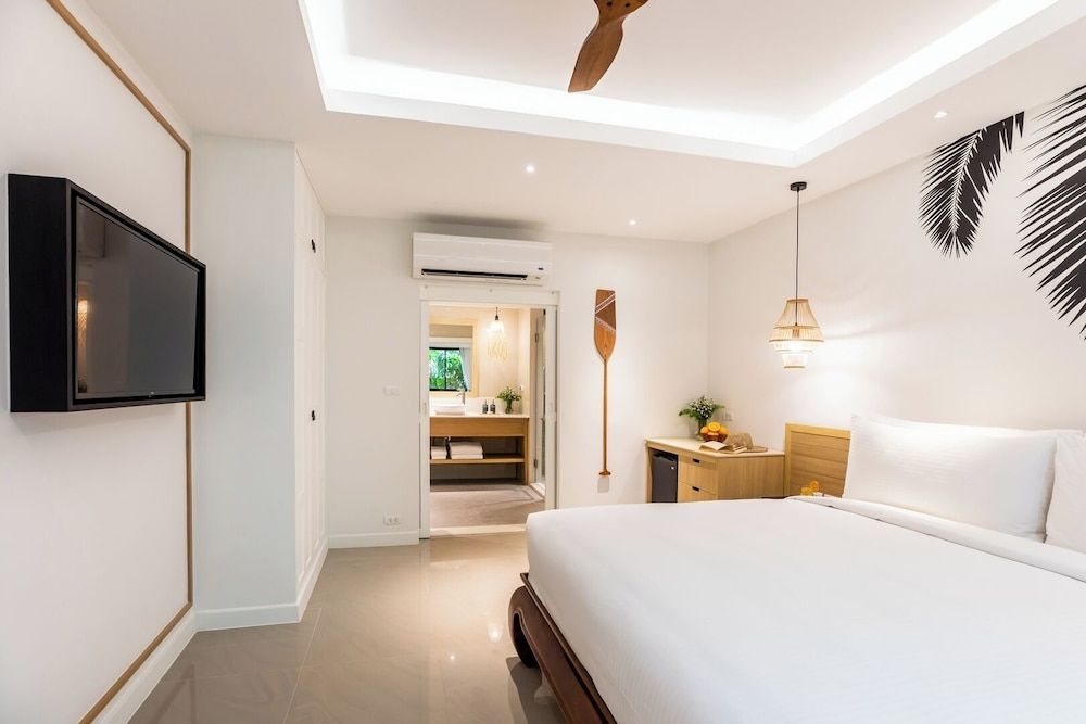 OUTRIGGER Surin Beach Resort Superior Room, 1 King Bed