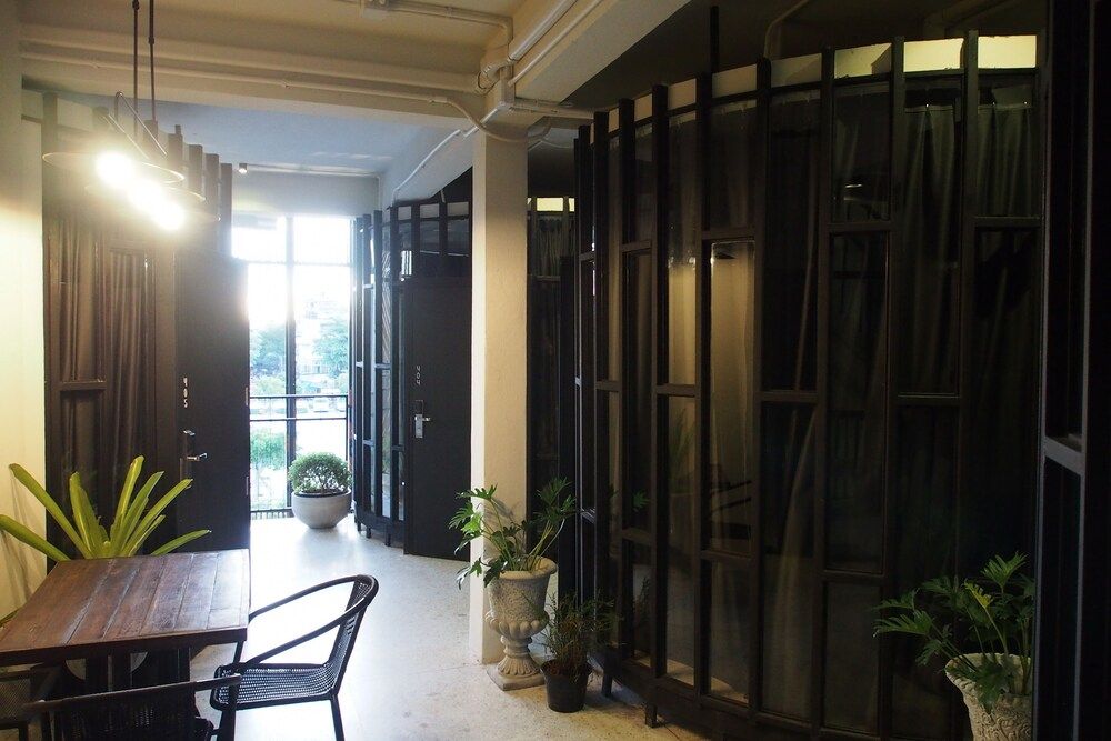 Chingcha Bangkok - Hostel Economy Cabin, 1 Queen Bed, Private Bathroom, City View