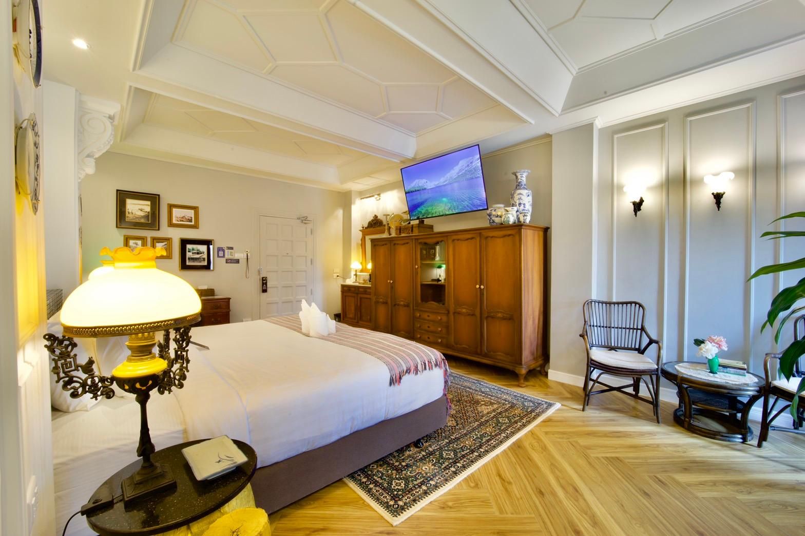 Queen Suite