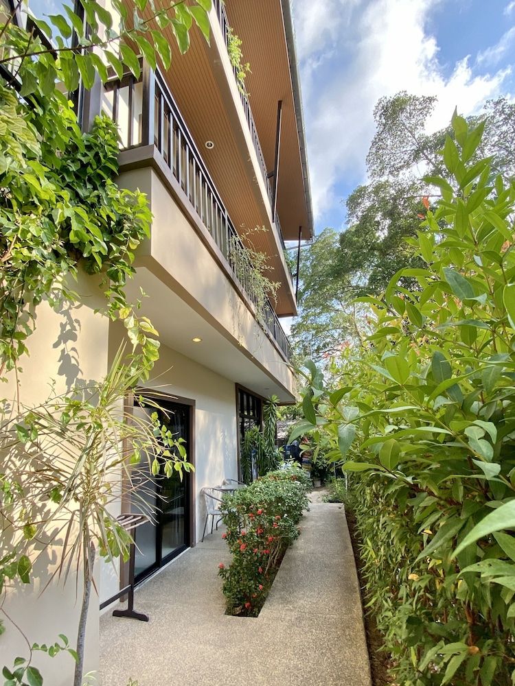 undefined Pensiri House 10