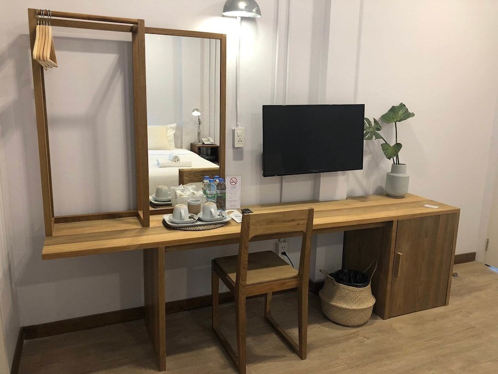 Nourish Vegan B&B Deluxe Twin Room 4