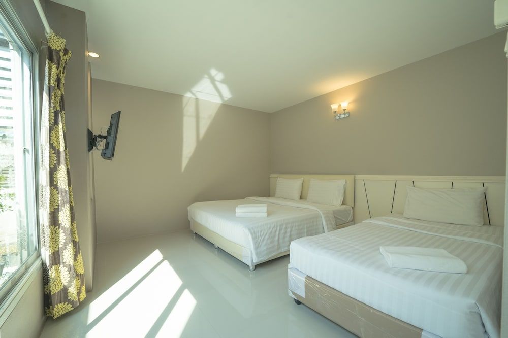 Suite 1 Bedroom