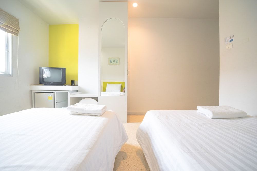 Standard Twin Bed