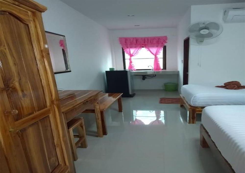 Lanta Cottage