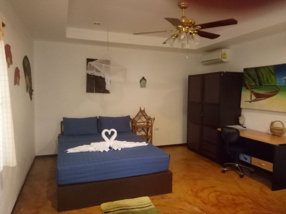 undefined Bee Nat Garden Resort