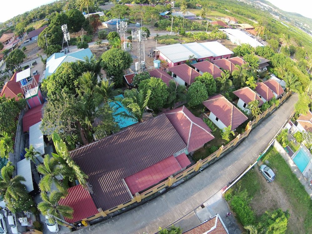 undefined Bee Nat Garden Resort