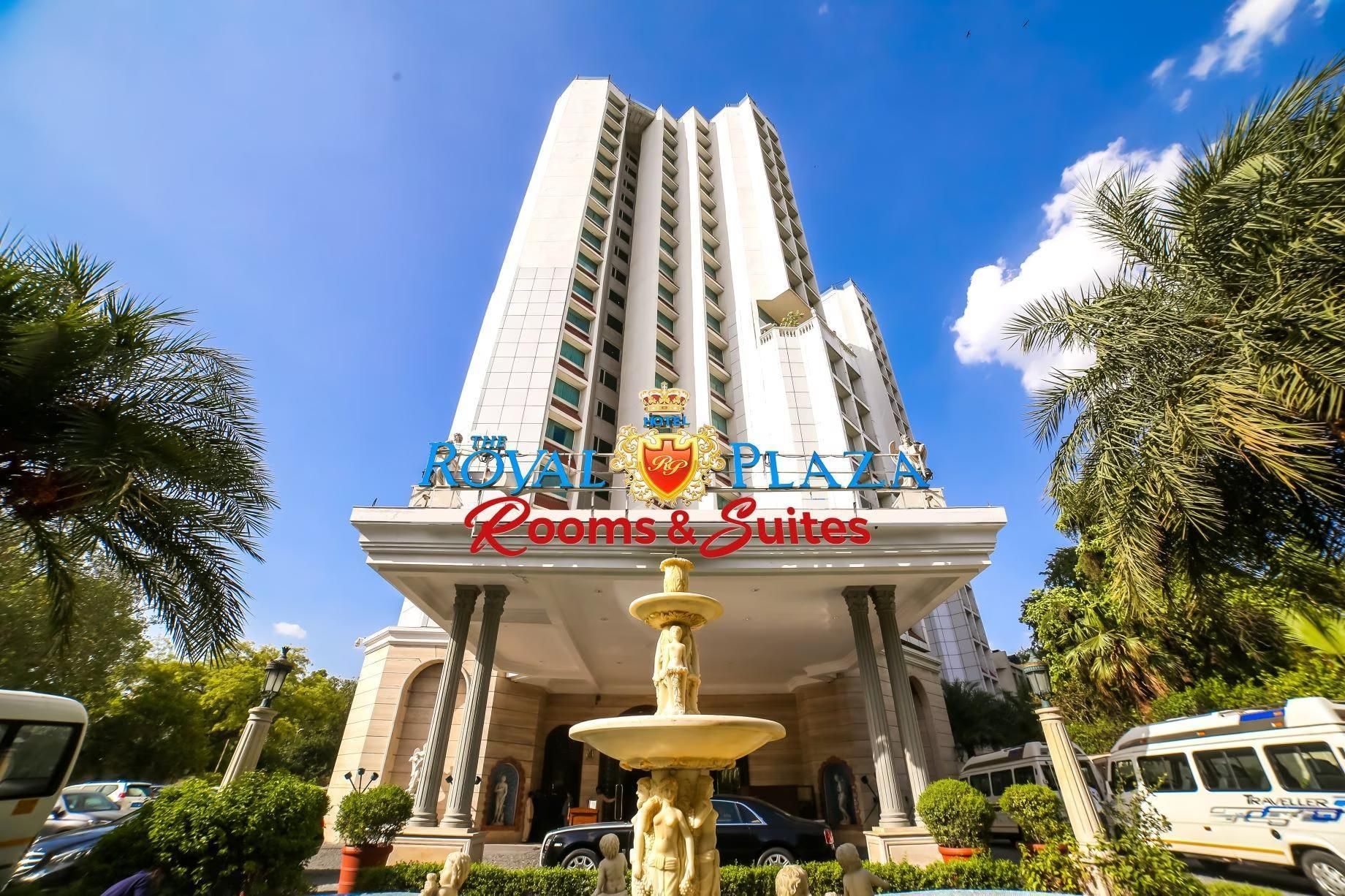 undefined Hotel The Royal Plaza