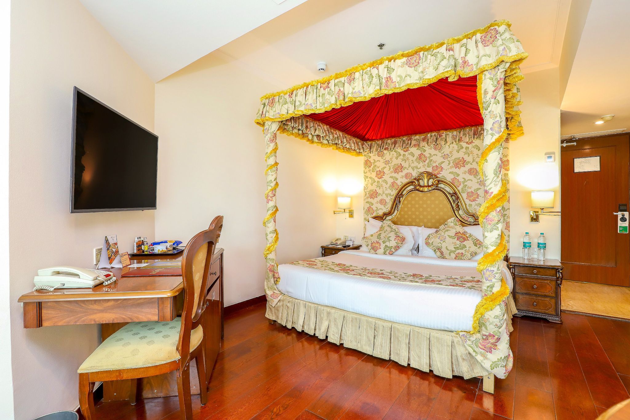 Maharaja One Bedroom Suite