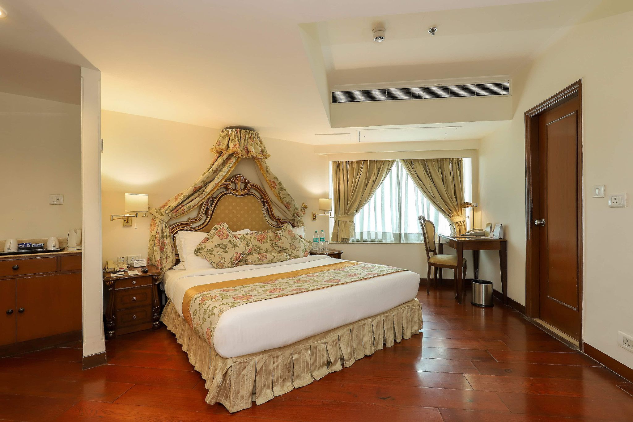 Premium Deluxe Room