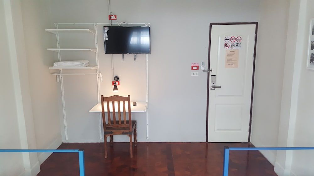 undefined Bangkok Check Inn - Hostel 8