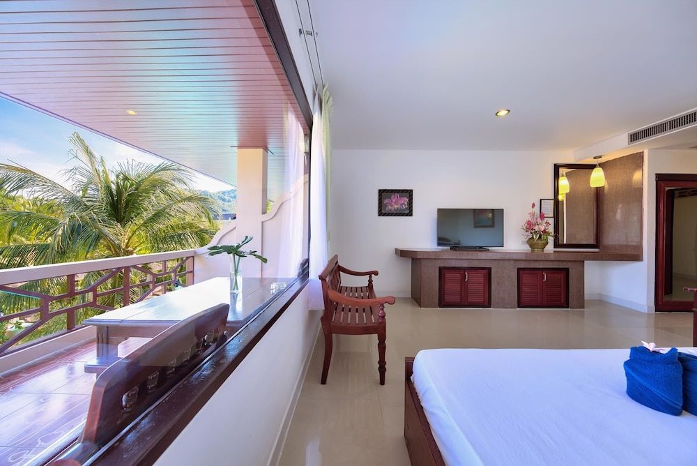 undefined Aumpai Luxury 9