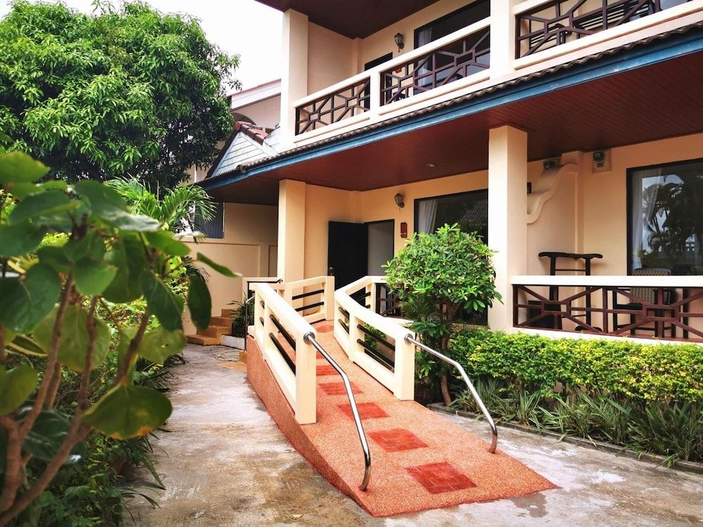undefined Aumpai Luxury 4