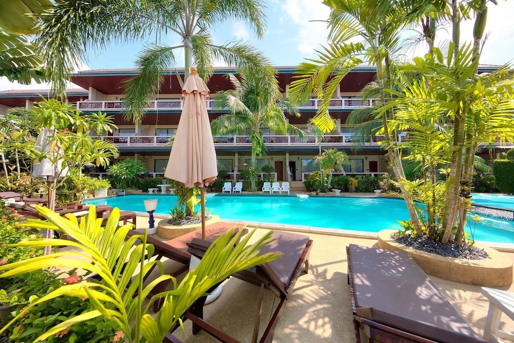 undefined Aumpai Luxury