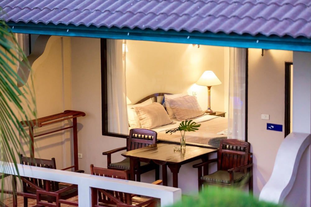 undefined Aumpai Luxury 5