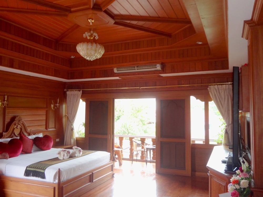 Ngamta Hotel Suite 2