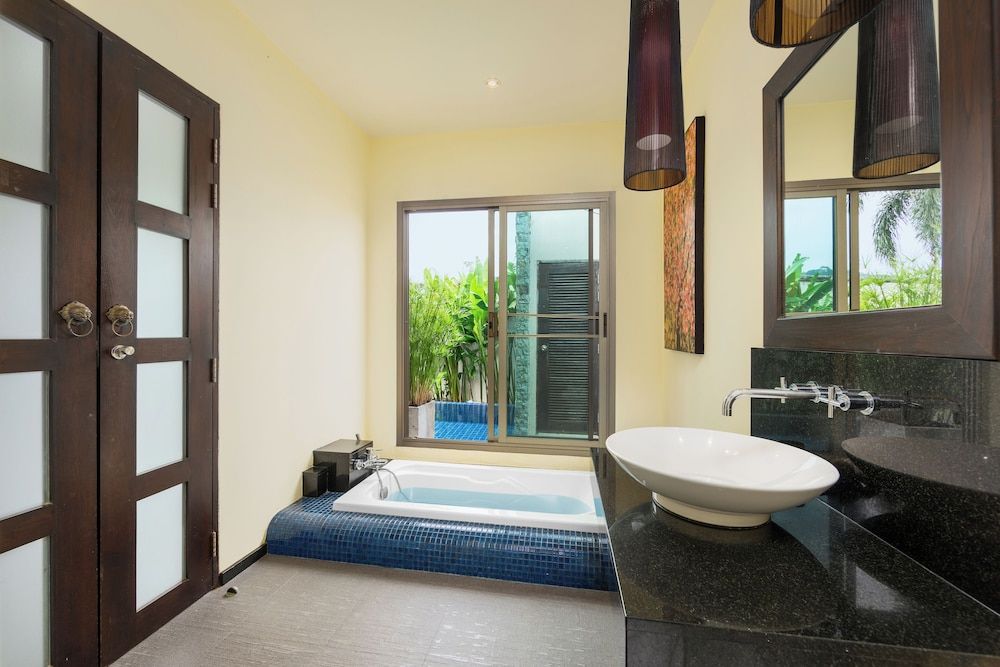 Kokyang Estate by Tropiclook 2 Bedroom Private Pool Villa 8