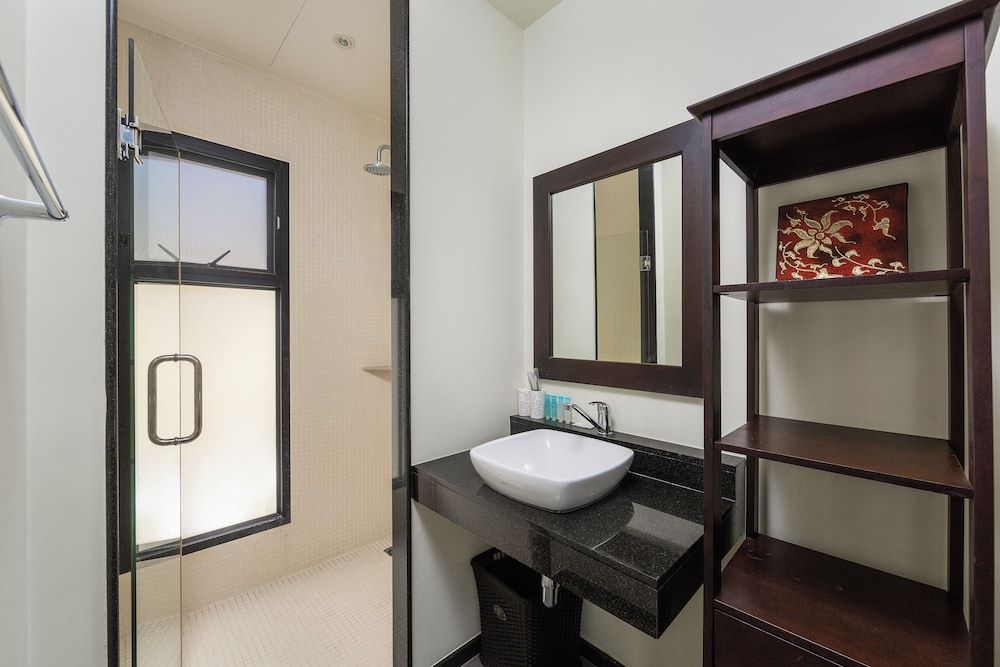 Kokyang Estate by Tropiclook 3 Bedroom Villa With Private Pool and Garden 11