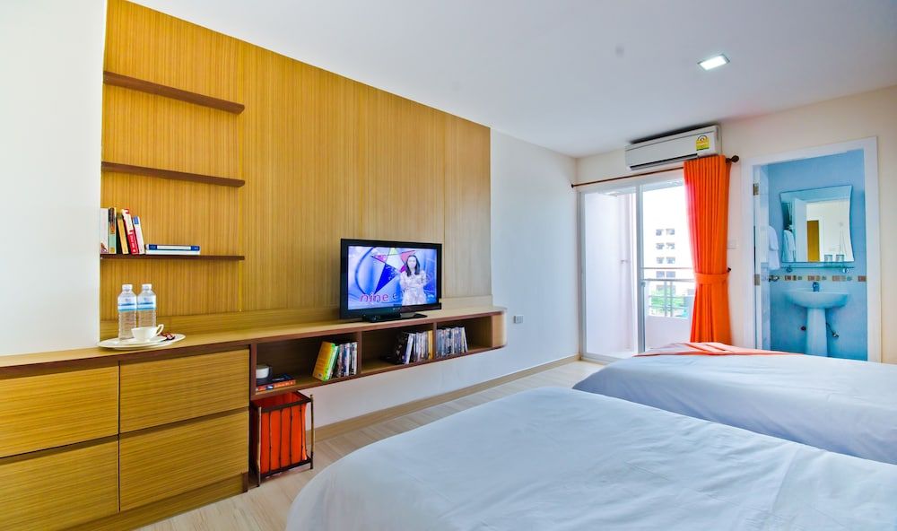 Kozy Inn Standard Twin Room 3