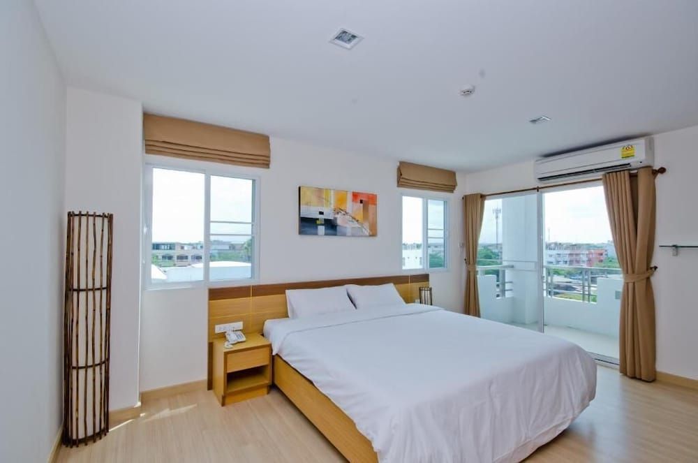 undefined Kozy Inn 3