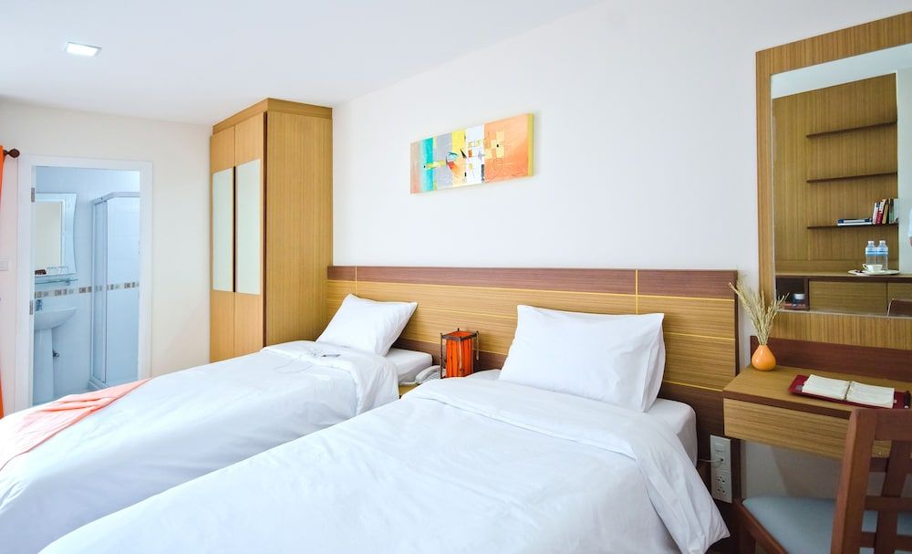 undefined Kozy Inn 2