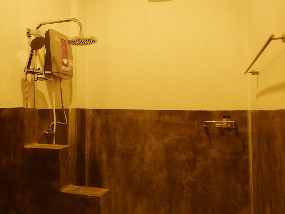 Le Pes Villas Deluxe Double Room 5