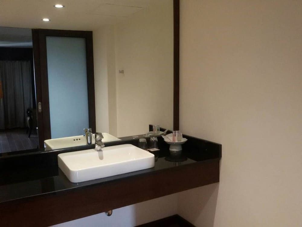 Seeharaj Hotel Uttaradit Suite 10