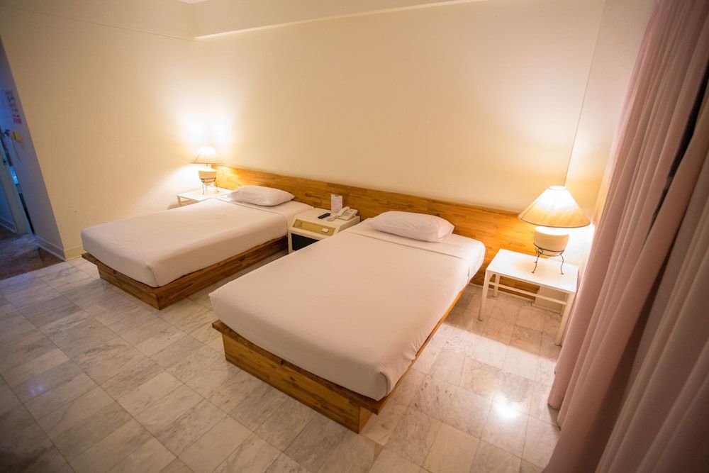 Seeharaj Hotel Uttaradit Superior Double Room 4