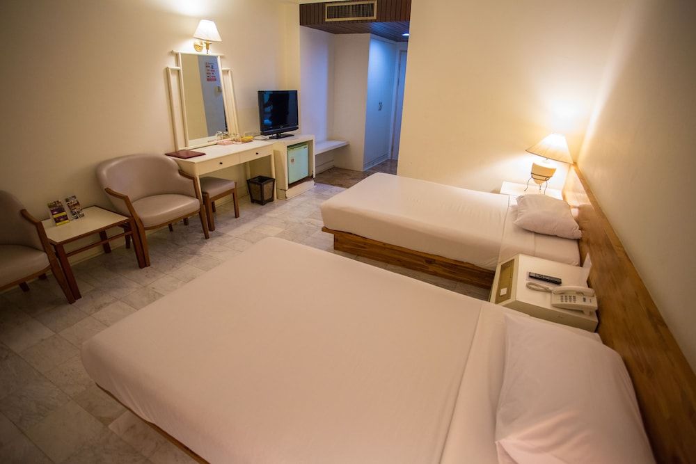 Seeharaj Hotel Uttaradit Superior Double Room 6