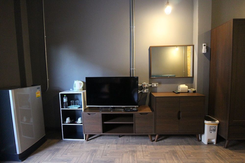 One Beat Vintage & Bistro Signature Double Room, 1 King Bed (Vintage Style) 6